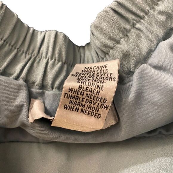 Versona Pinky Crochet Detail Skirt Size S EUC - Picture 7 of 10